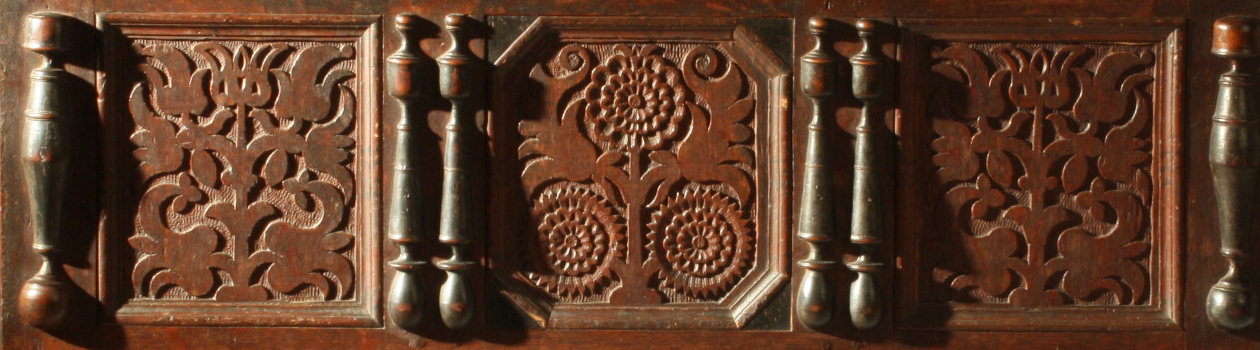 Home Liverant Antiques